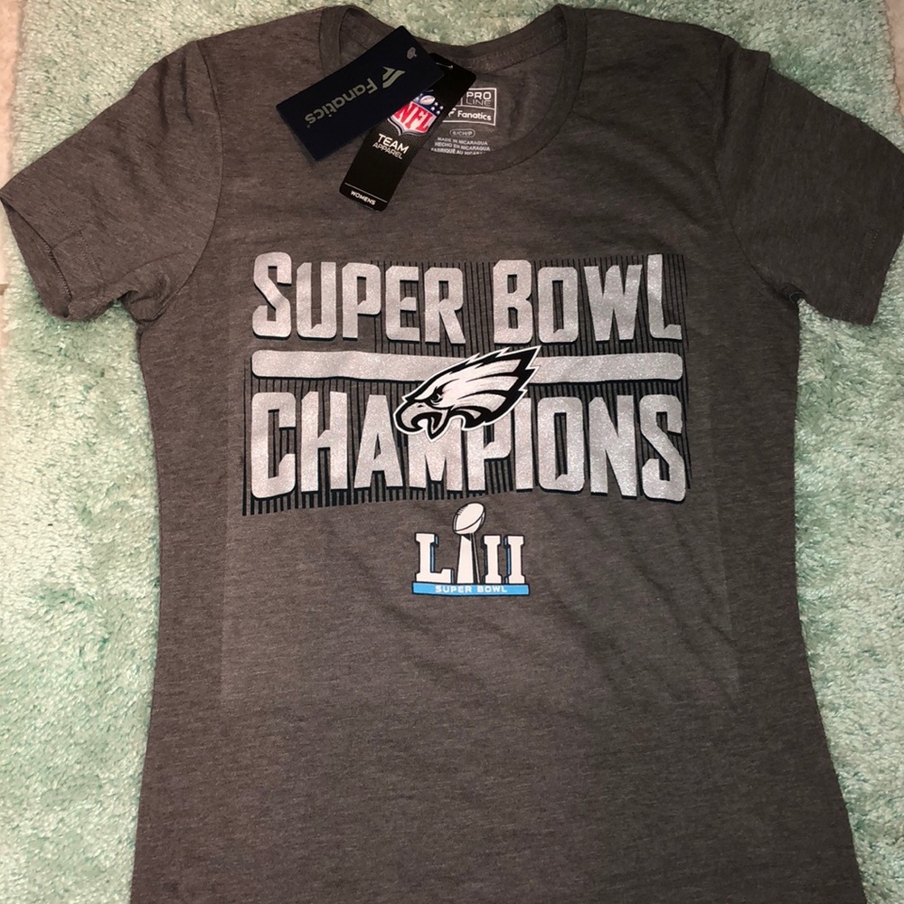 NWT eagles superbowl champs tshirt